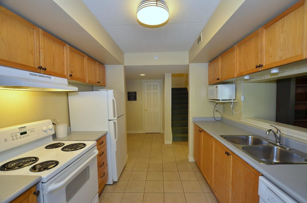 3 Bedroom - In-Room Kitchen