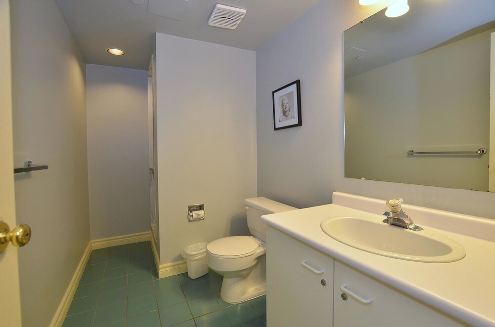 3 Bedroom - Bathroom