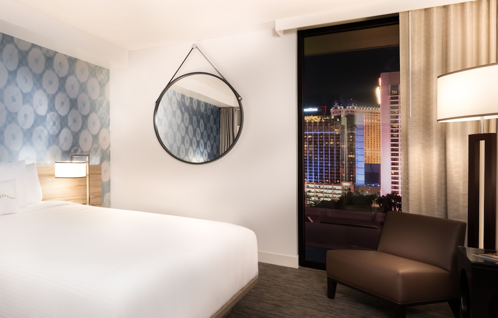 Room, The LINQ Hotel + Experience