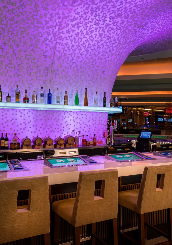 Bar (on property), The LINQ Hotel + Experience