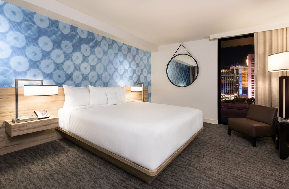 Room, The LINQ Hotel + Experience