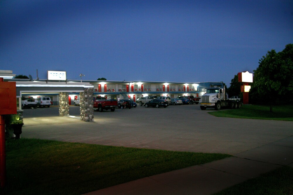Hotel Front - Evening/Night