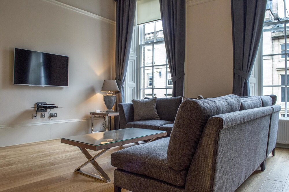 Apartment, 2 Bedrooms (2 Bathrooms) - Living Area