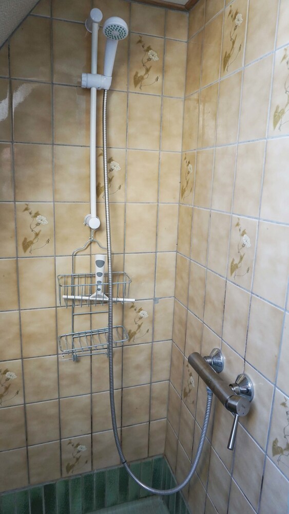 Bruser på badeværelset