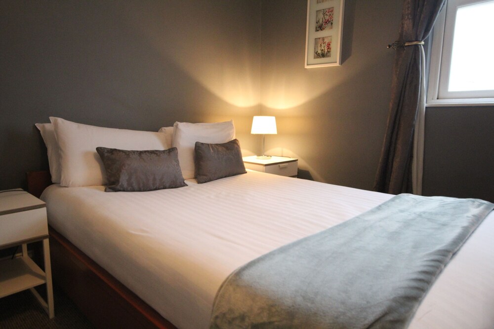 Apartment (2 Adults) - Guestroom