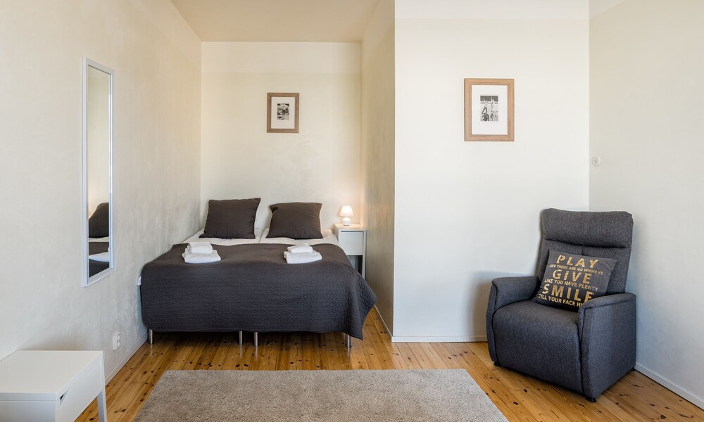 One Bedroom Apartment - Sornaisten Rantatie 4 - Guestroom