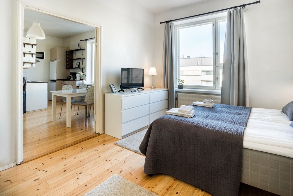 One Bedroom Apartment - Sornaisten Rantatie 4 - Guestroom