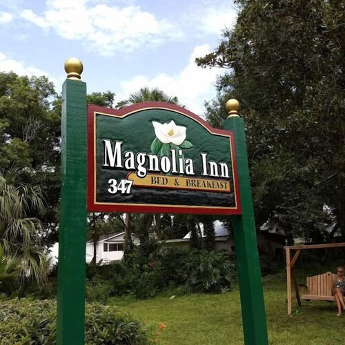 Magnolia Inn Bed & Breakfast