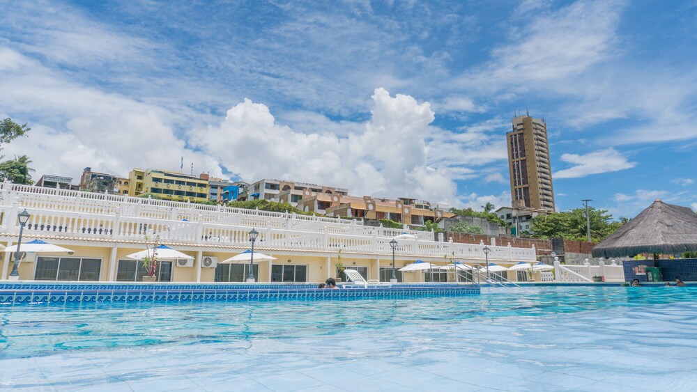 Piscina no terraço