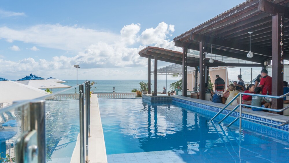 Piscina infinita