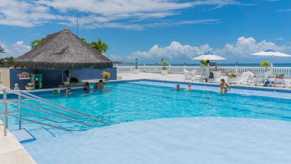 Piscina no terraço