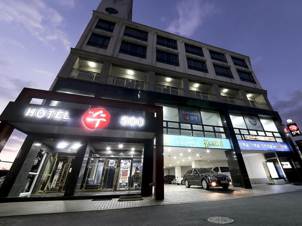 Hotel Front - Evening/Night