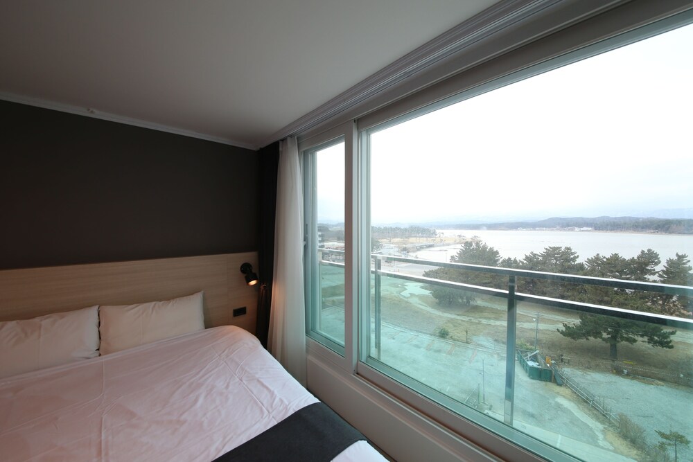 Guestroom View