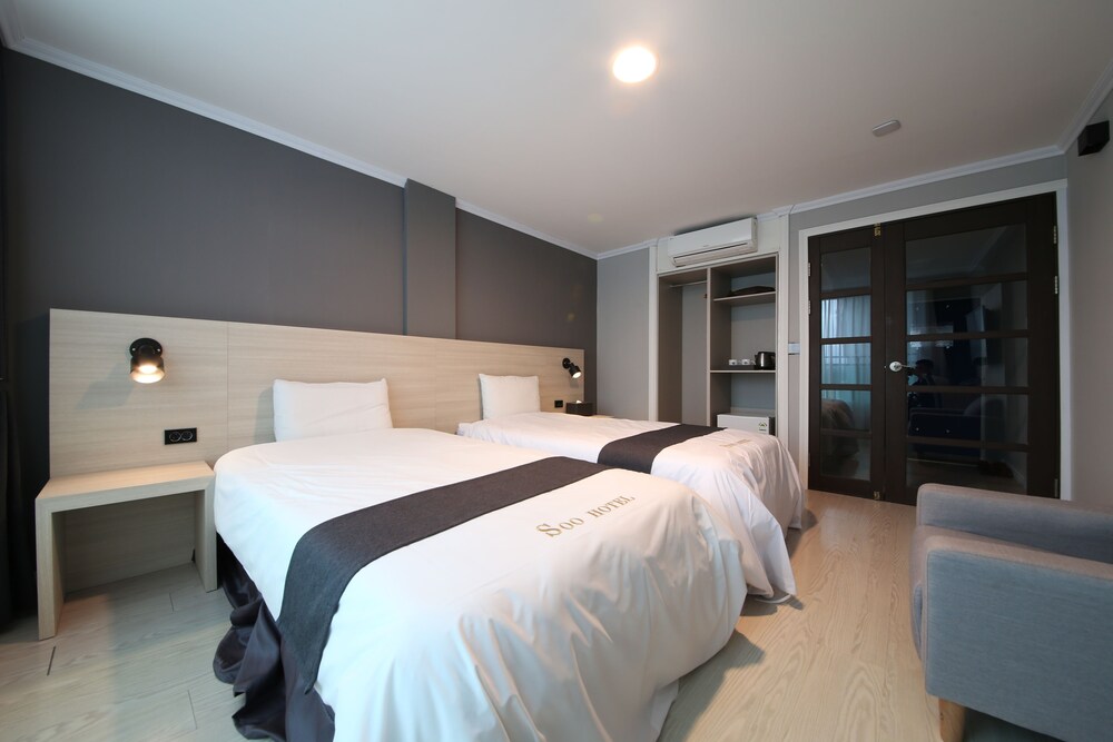 Guestroom