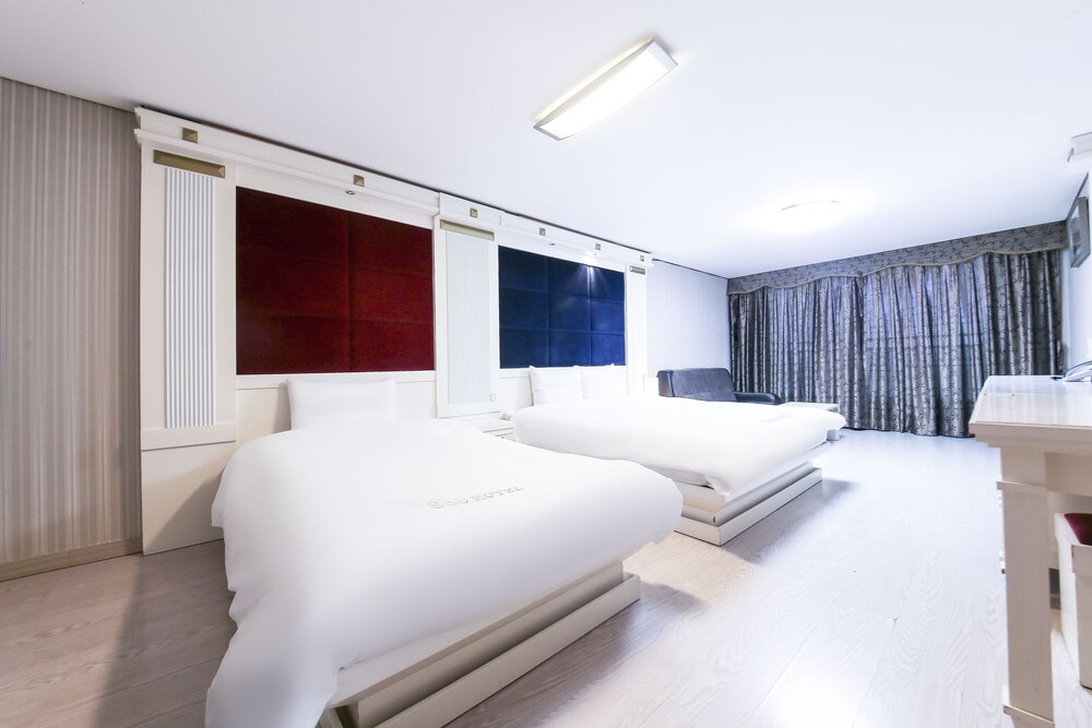 Guestroom