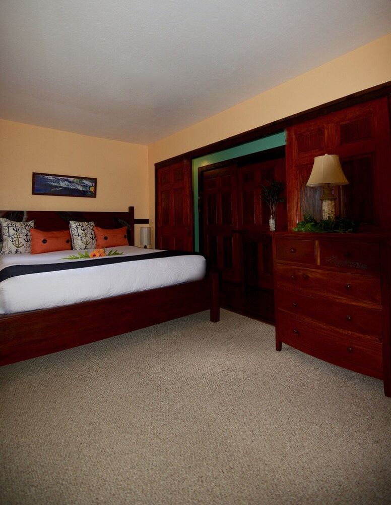 Romantic Double Room, 1 Bedroom, Shared Bathroom, Garden View - Room