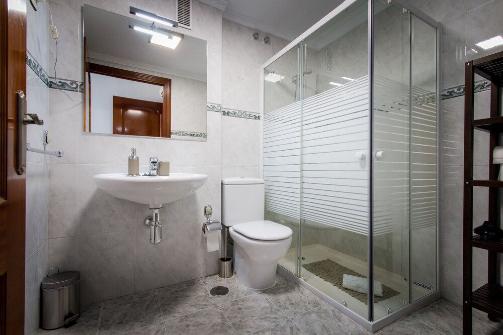 Habitación: Apartamento, 4 habitaciones (Cuarteles)