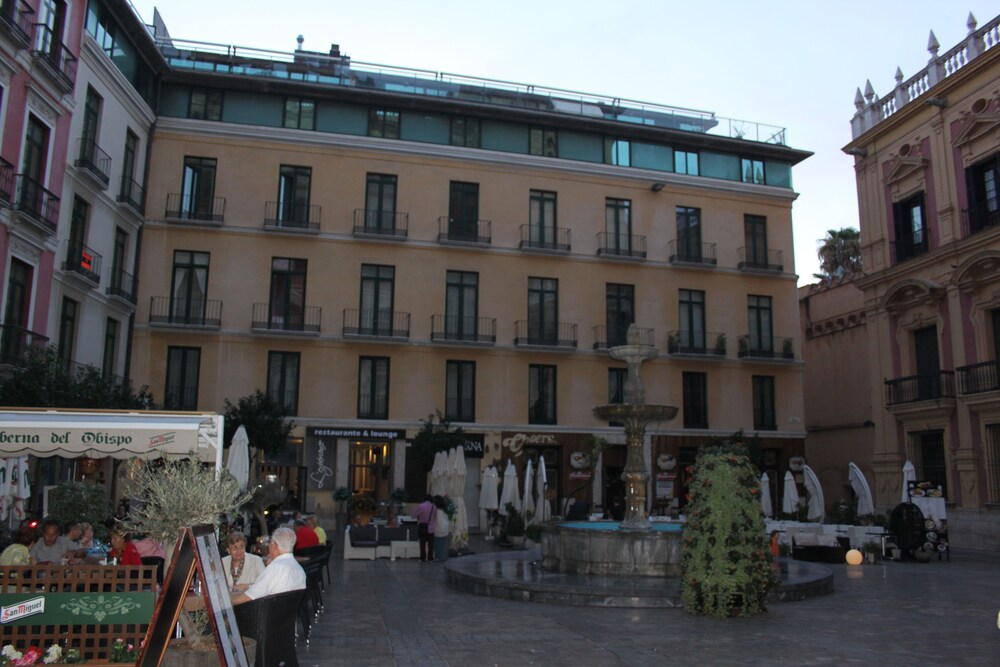 Fachada del hotel