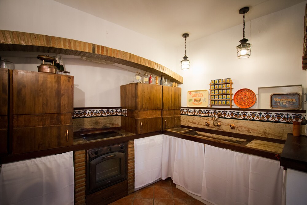 Cocina en la habitación: Casa, 4 habitaciones, terraza (Hinestrosa)