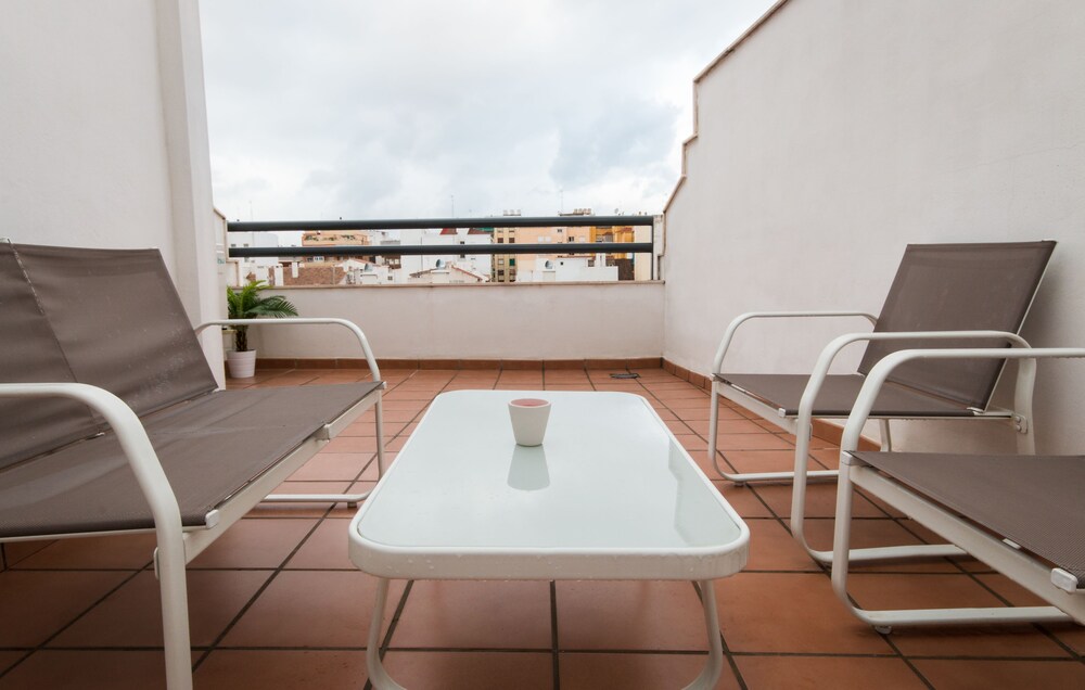 Terraza o patio: Estudio, terraza (Calle Juan de Mena 7)