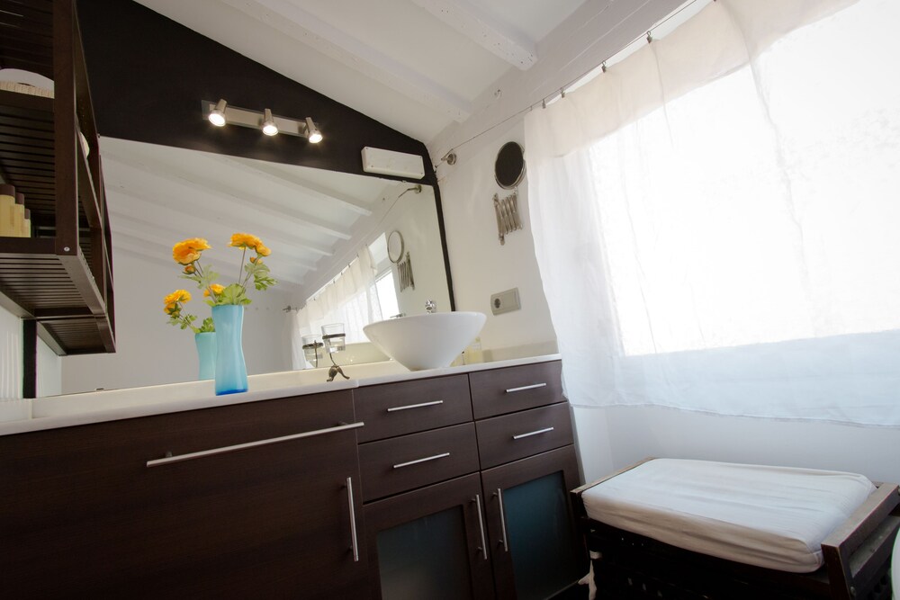 Cuarto de baño: Estudio (calle Cinco Bolas)