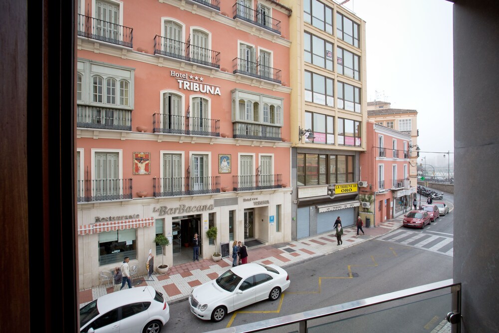 Fachada del hotel