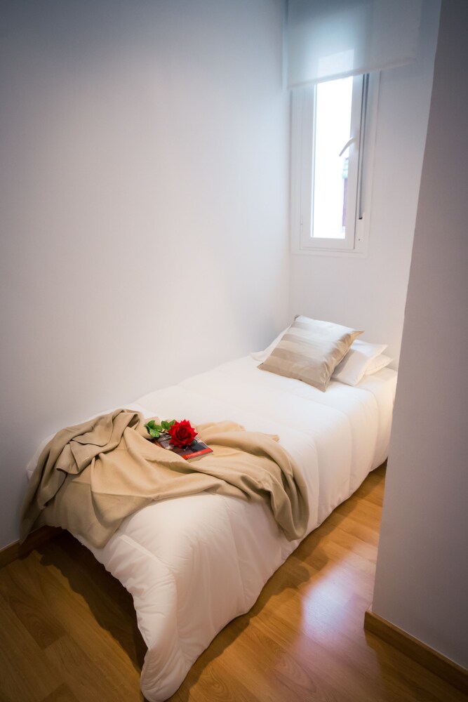 Habitación: Apartamento, 3 habitaciones, vistas al mar (Min.30 years old) Muelle Heredia)