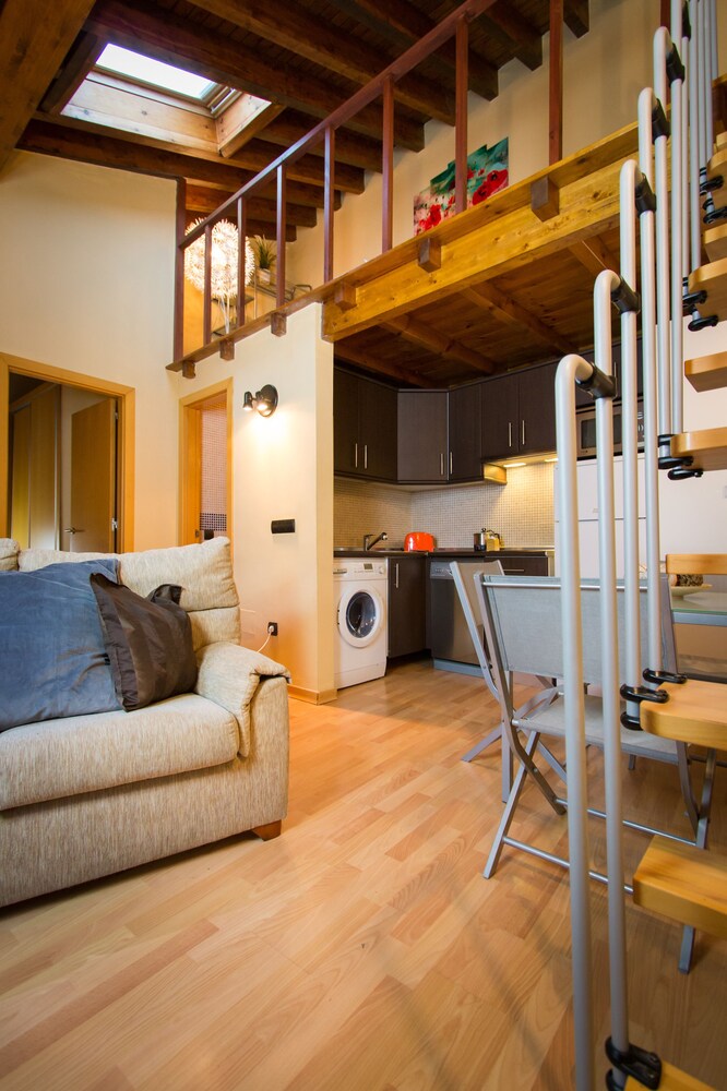 Sala de estar: Habitación (Duplex, Carreteria 13)