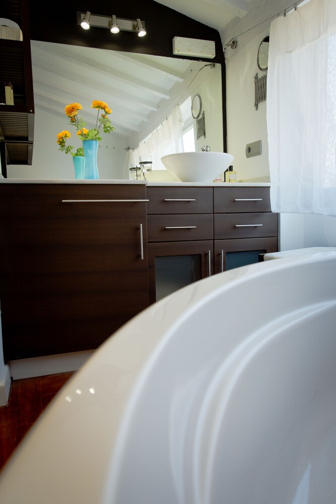 Cuarto de baño: Estudio (calle Cinco Bolas)