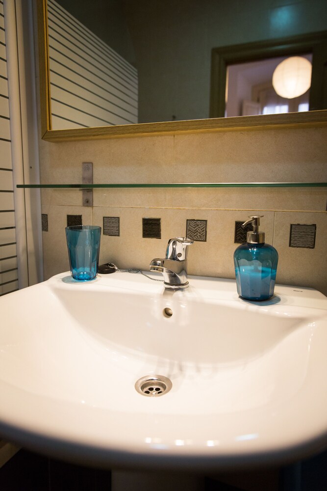 Cuarto de baño: Apartamento, 1 habitación (Calle Cordoba 8)