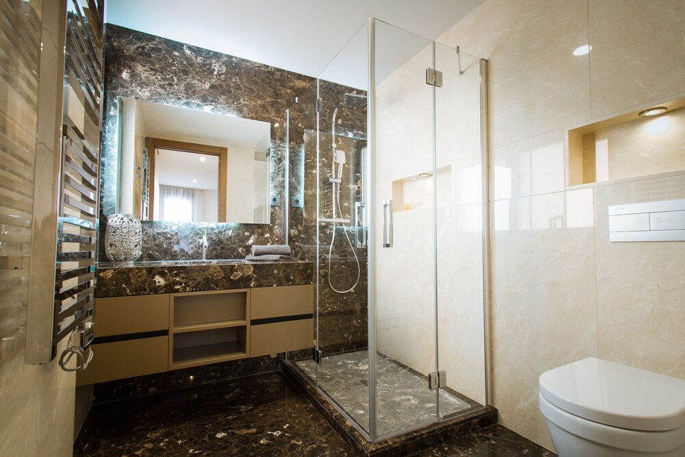 Cuarto de baño: Apartamento superior, 2 habitaciones, terraza, vistas al mar (Malagueta)