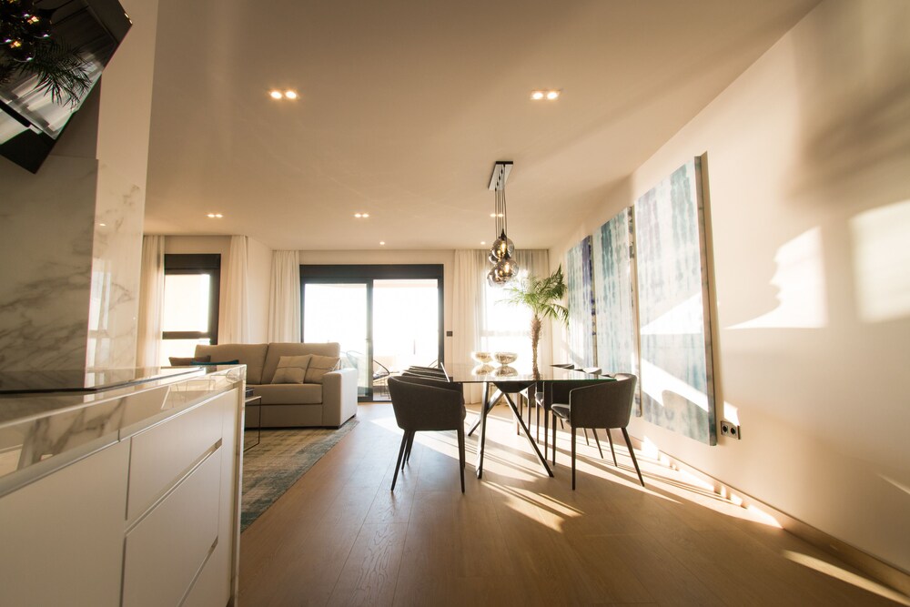 Sala de estar: Apartamento superior, 2 habitaciones, terraza, vistas al mar (Malagueta)