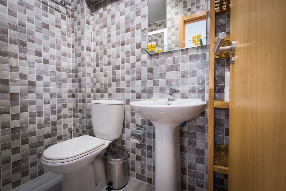 Cuarto de baño: Apartamento, 2 habitaciones (Shared Pool, Refino)