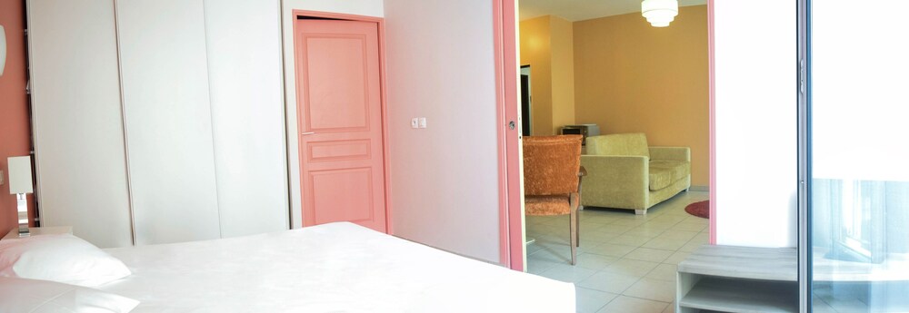 客室 (Appartement Superieur )