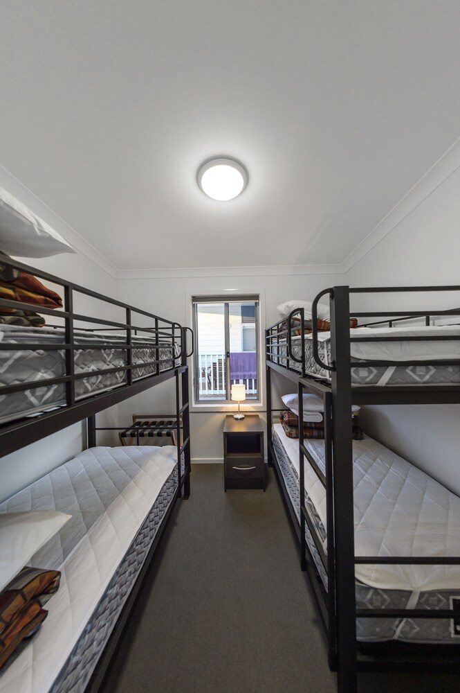 Deluxe Cabin, 2 Bedrooms - Guestroom
