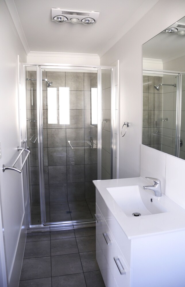 Superior Studio - Bathroom