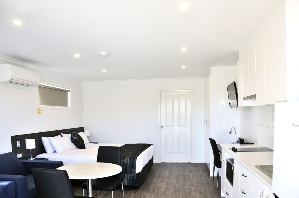 Superior Studio - Living Room