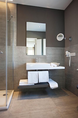 Dusche im Bad