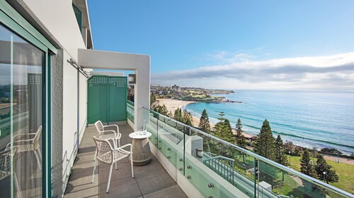 Crowne Plaza Sydney Coogee Beach by IHG