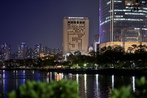 Lotte Hotel World