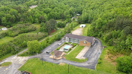 Days Inn by Wyndham Jellico - Tennessee State Line