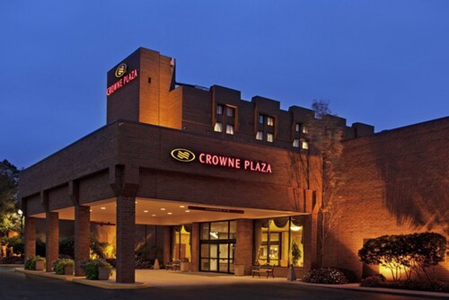 Crowne Plaza Columbus North- Worthington, an IHG Hotel