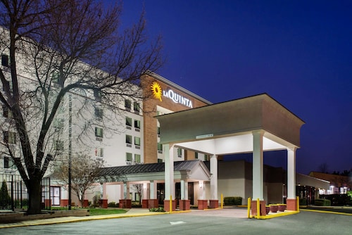 La Quinta Inn & Suites by Wyndham DC Metro Capital Beltway