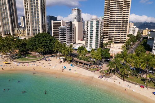 Waikiki Circle Hotel