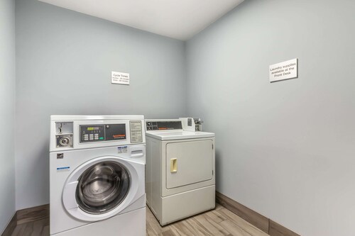 Comfort Inn & Suites Arlington Heights - Buffalo Grove