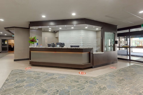 Best Western Plus Toronto Airport Hotel