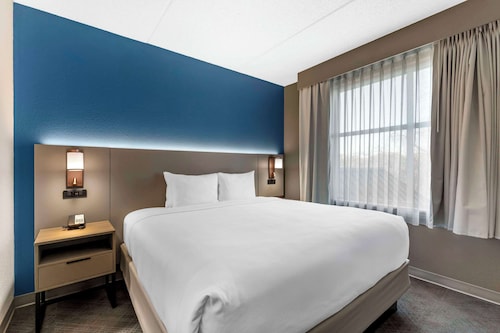 Comfort Inn & Suites Cuyahoga Falls - Akron