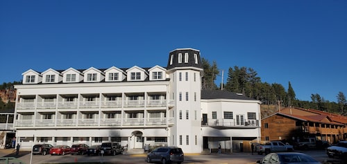 Roosevelt Inn Mount Rushmore