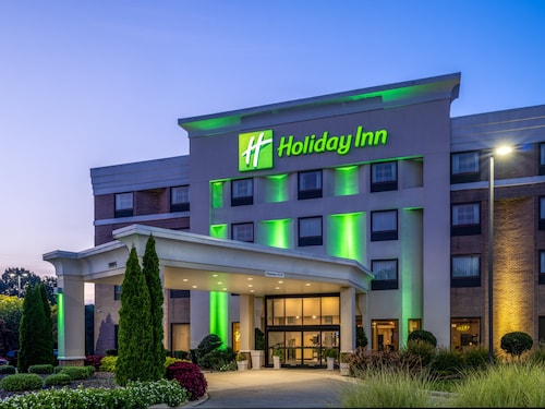 Holiday Inn Greensboro Coliseum, an IHG Hotel