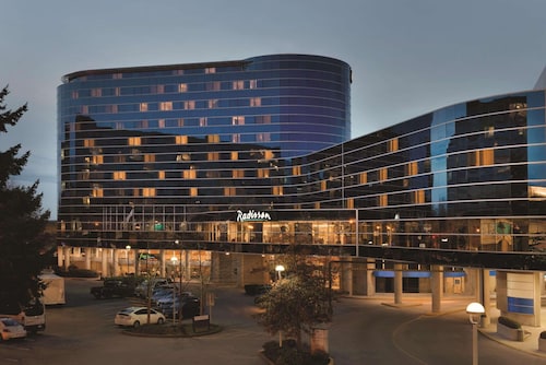 Radisson Hotel Vancouver Airport